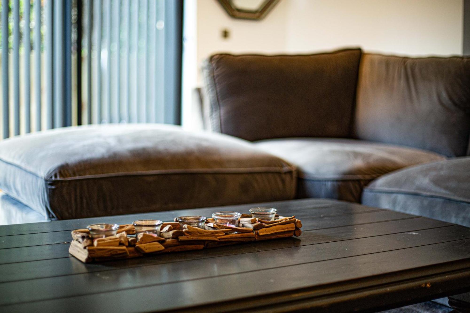 Apartment Beach Front Hideaway, Caswell Bay Swansea