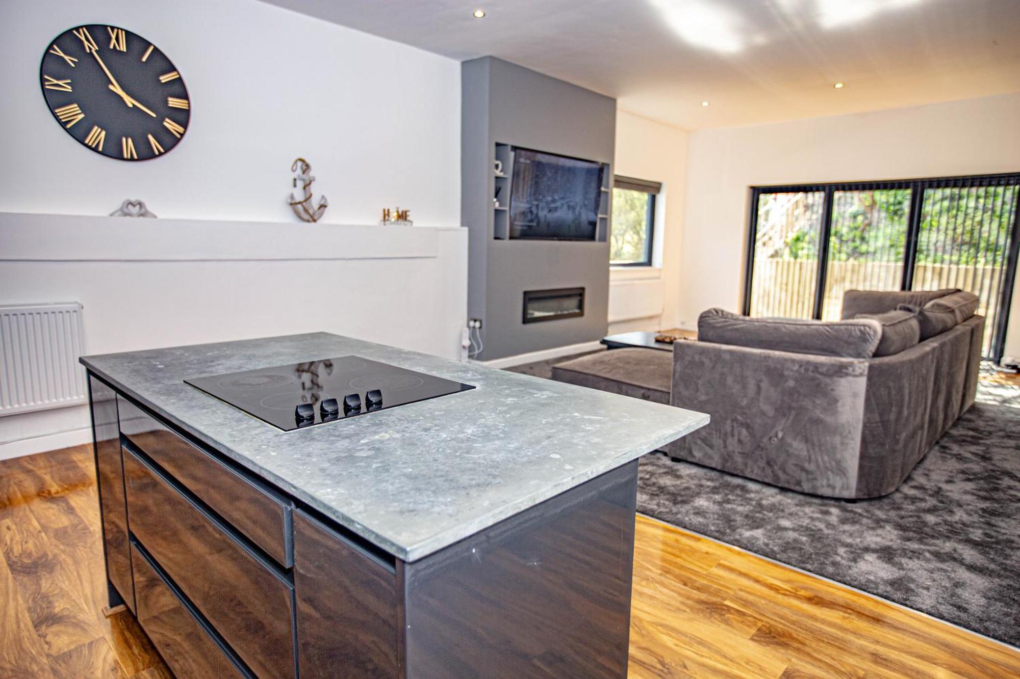 Apartment Beach Front Hideaway, Caswell Bay Swansea