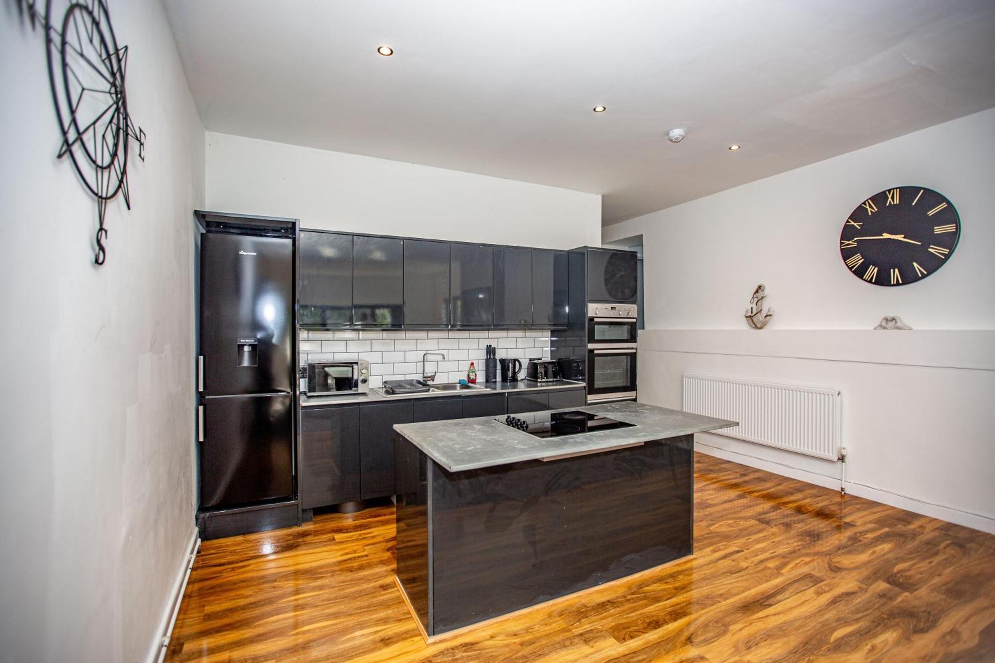 Apartment Beach Front Hideaway, Caswell Bay Swansea